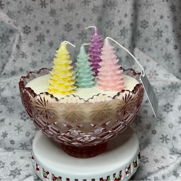 Viral Rachel Zoe Magical Christmas Morning Colorful PIne Tree XL 60 Oz. Candle - Picture 4 of 12